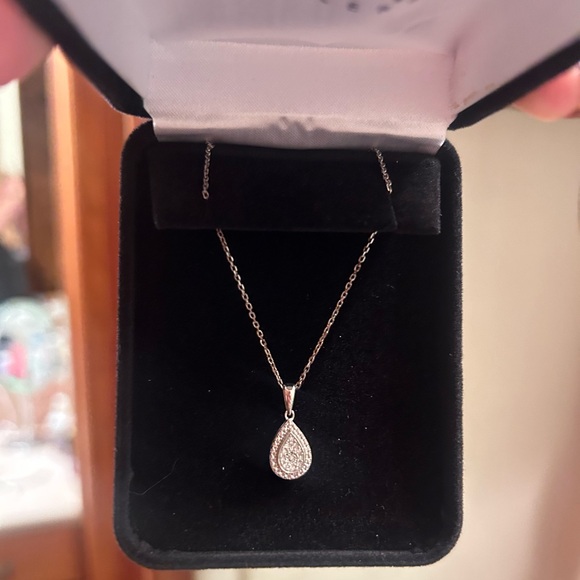 Kay Jewelers Silver Necklace - Picture 2 of 2